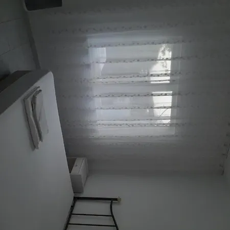 Modestus Apart منزل للإقامة باتارا
